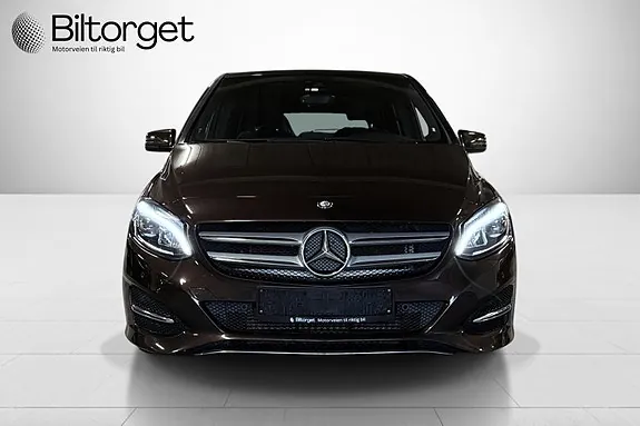 Mercedes-Benz B200 2015 photo 2