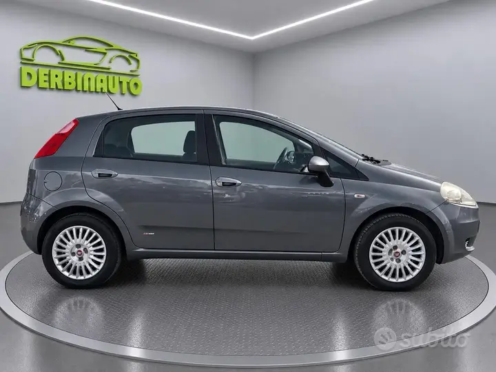 Fiat Grande Punto 2008 photo 3