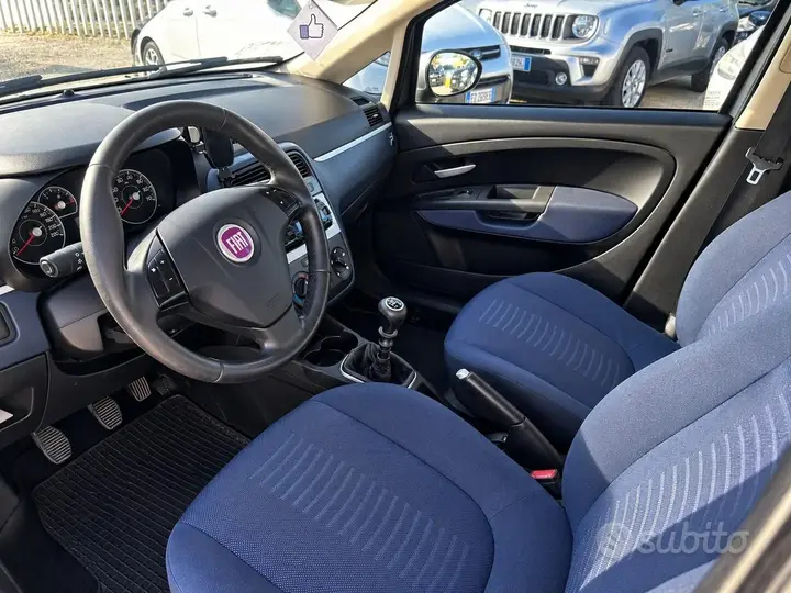 Fiat Grande Punto 2008 photo 5