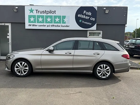 Mercedes-Benz C220 2019 photo 2