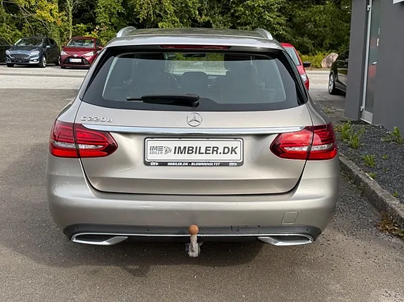 Mercedes-Benz C220 2019 photo 4
