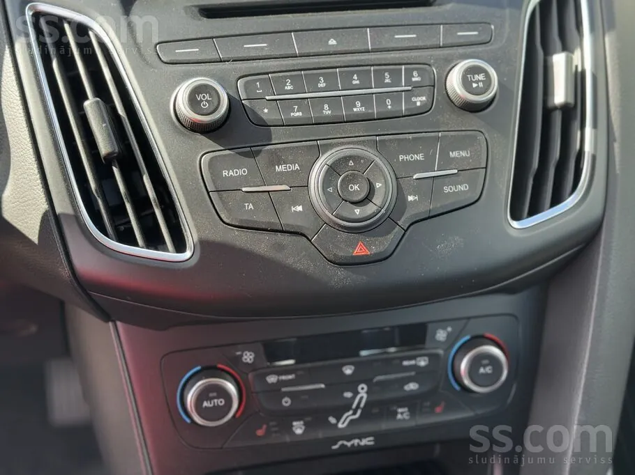Ford Focus 2015 photo 4
