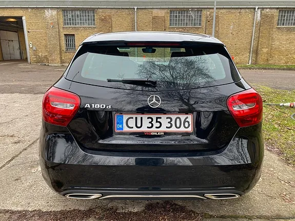 Mercedes-Benz A180 D 2016 photo 2