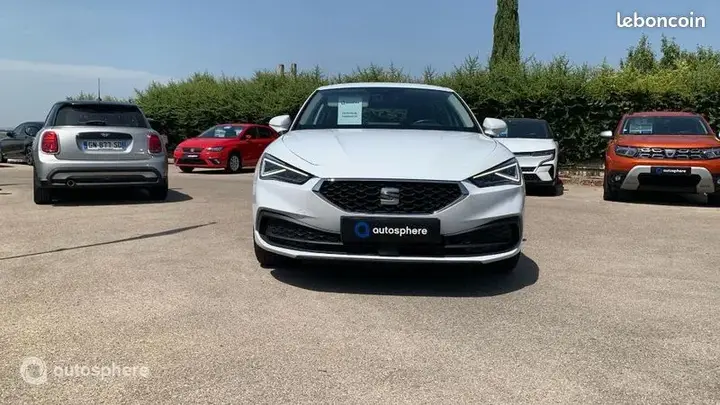 Seat Leon 2025 photo 2