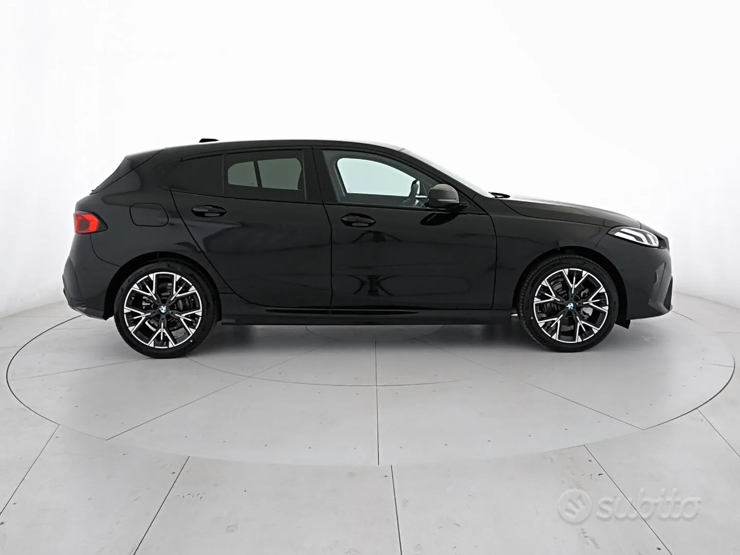 BMW 1 Series 2026 photo 4