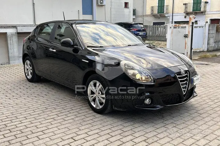 Alfa Romeo Giulietta 2015 photo 3