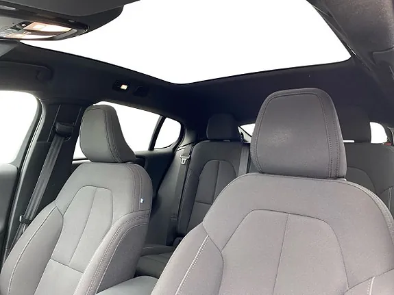 Volvo C40 2023 photo 2