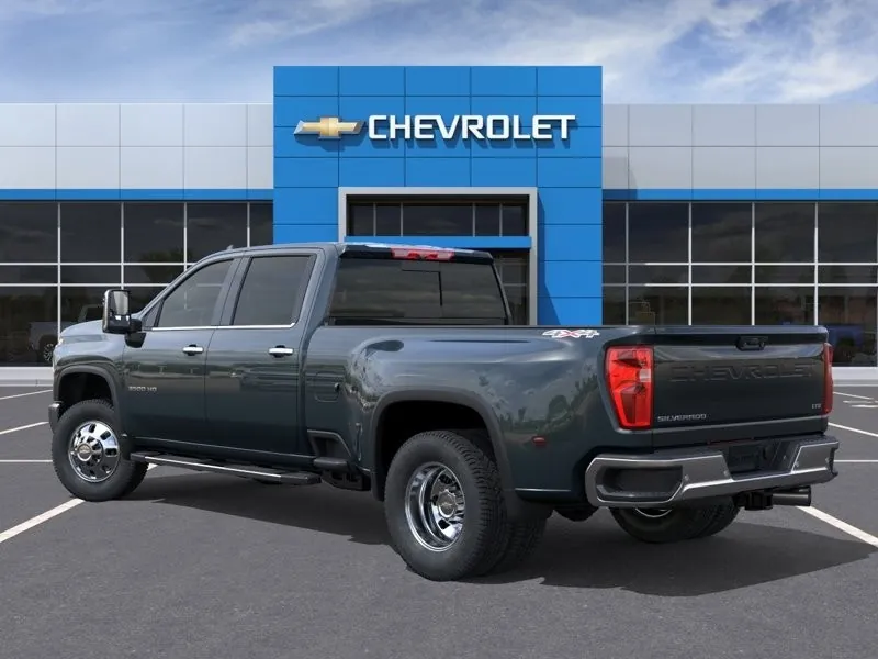 Chevrolet Silverado 3500Hd 2026 photo 3