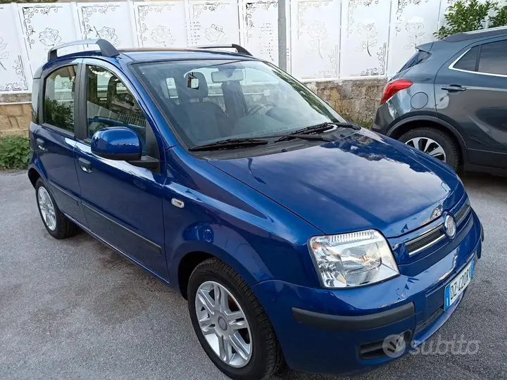 Fiat Panda 2010 photo 2