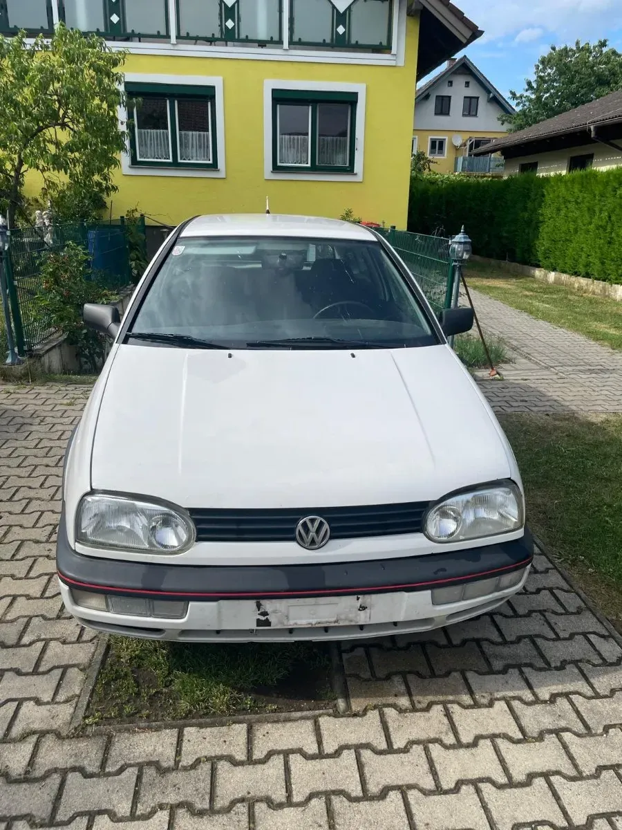 Volkswagen Golf 1996 photo 2