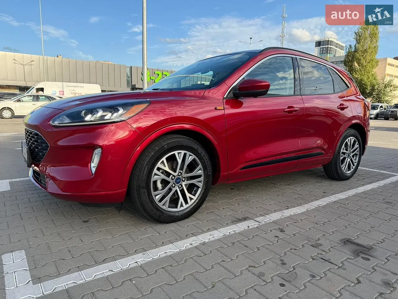 Ford Escape 2022 photo 2