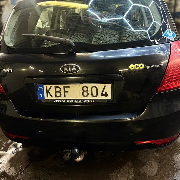 Kia Ceed 2010 photo 3