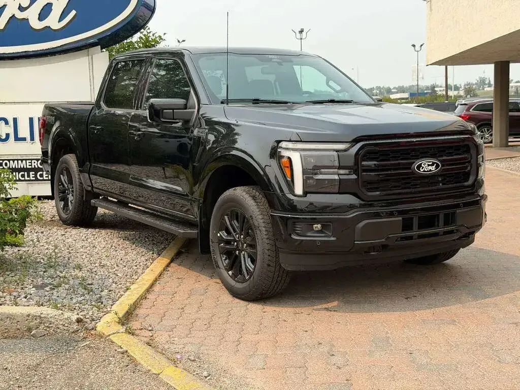 Ford F-150 Lariat 2026 photo 2