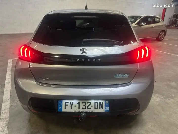 Peugeot 208 2021 photo 5