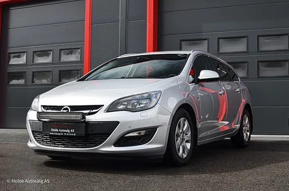 Opel Astra 2013 photo 4