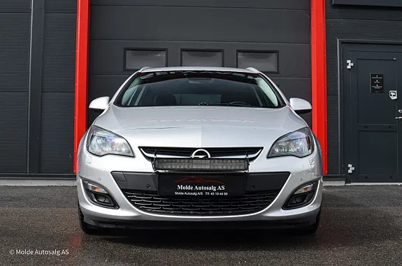 Opel Astra 2013 photo 3