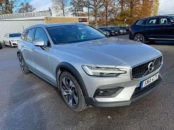 Volvo V60 Cross Country 2022 photo 2
