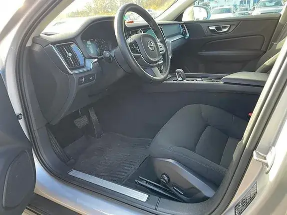 Volvo V60 Cross Country 2022 photo 5