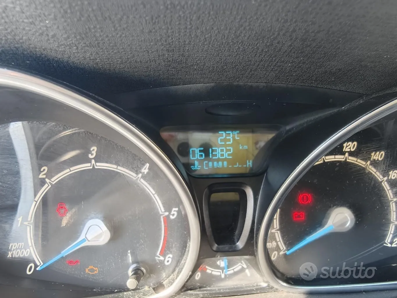 Ford Fiesta 2017 photo 2