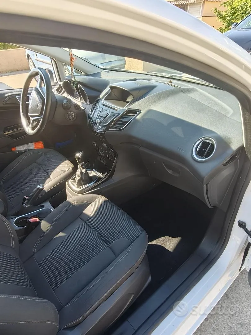 Ford Fiesta 2017 photo 4