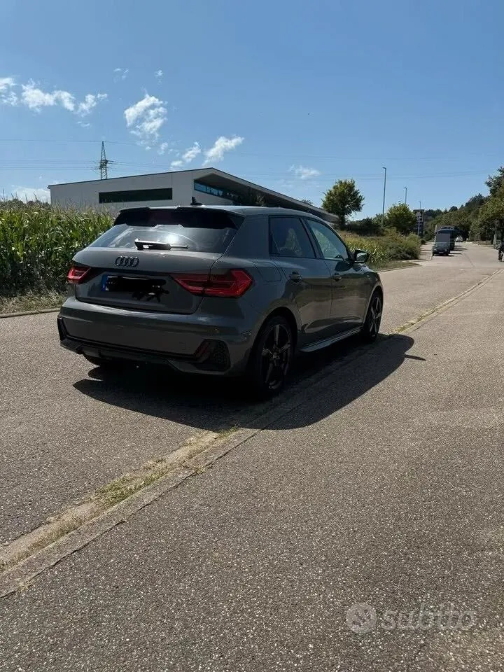Audi A1 2025 photo 2