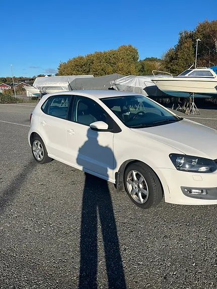 Volkswagen Polo 2011 photo 2