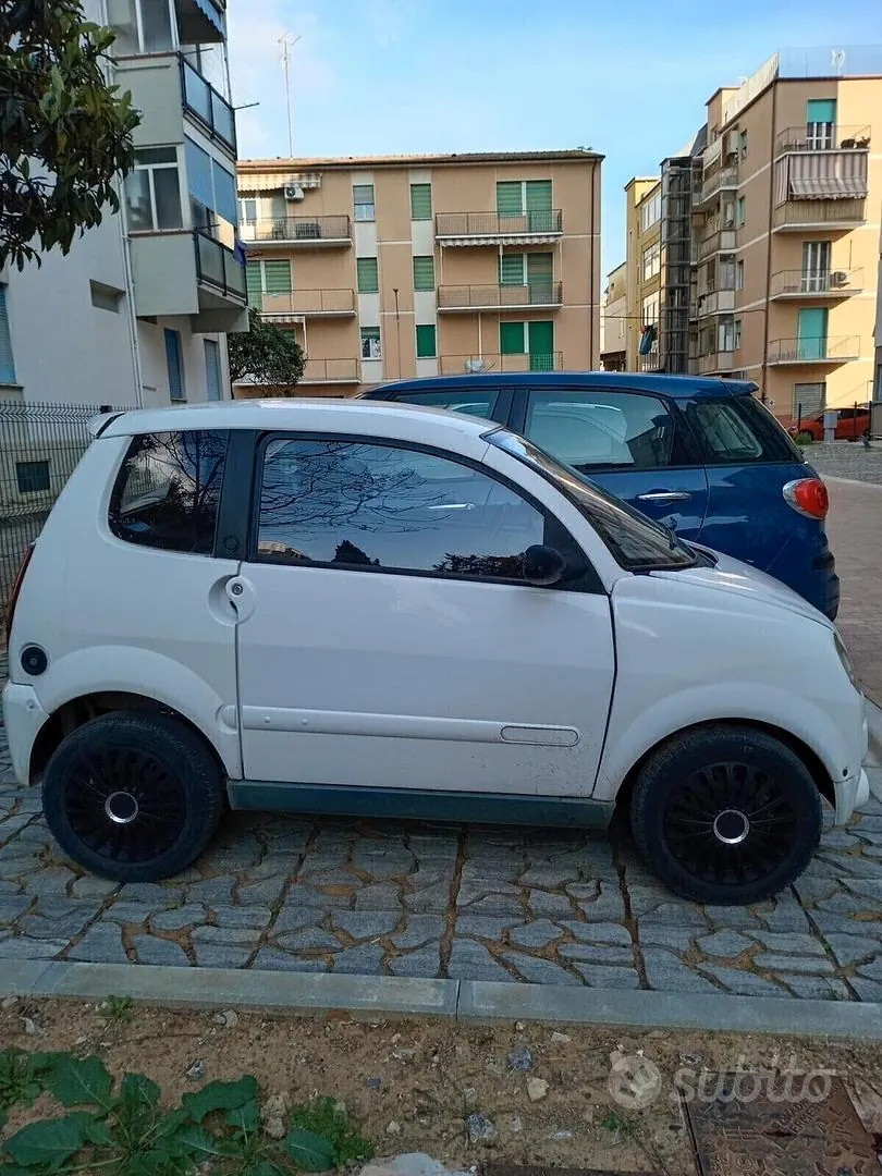Aixam City 2009 photo 2
