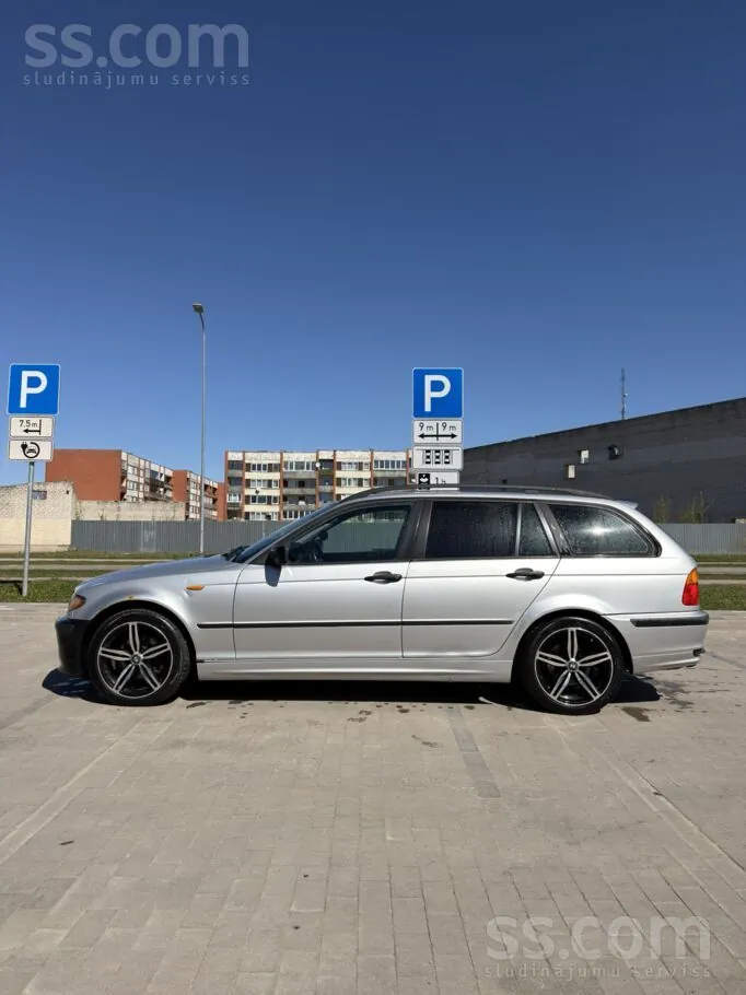 BMW 318 2005 photo 4