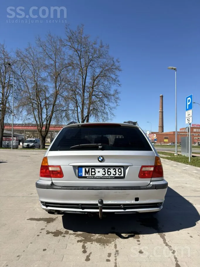 BMW 318 2005 photo 3