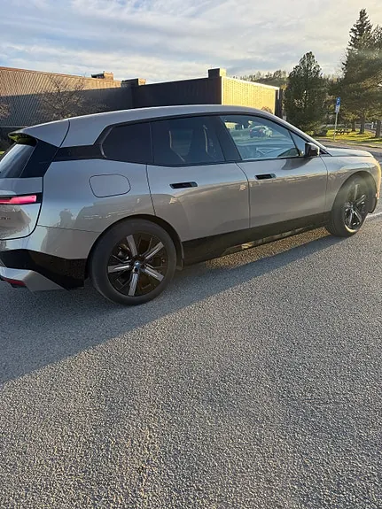 BMW Ix 2023 photo 5