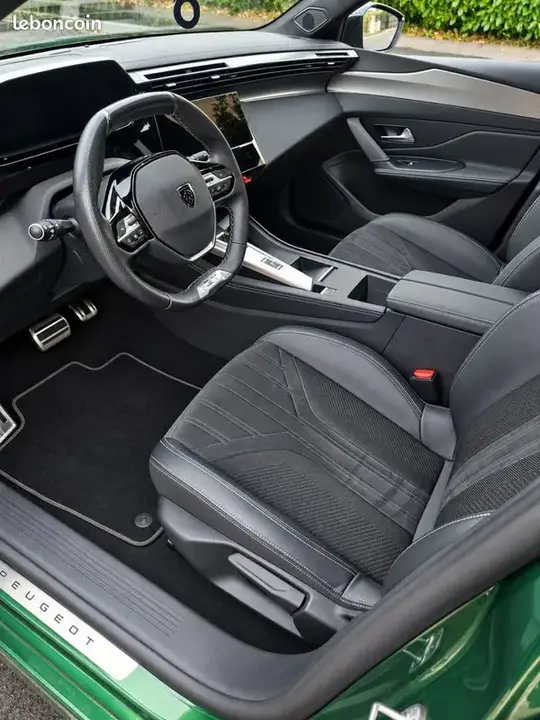 Peugeot 308 2023 photo 3