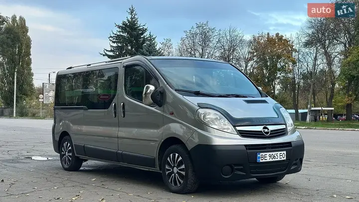 Opel Vivaro 2008 photo 3