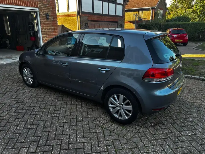 Volkswagen Golf 2012 photo 4