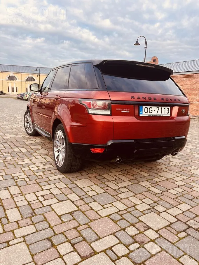 Land Rover Range Rover Sport 2013 photo 4