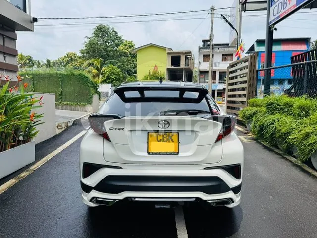 Toyota Chr 2018 photo 5