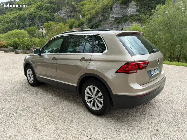 Volkswagen Tiguan 2018 photo 2