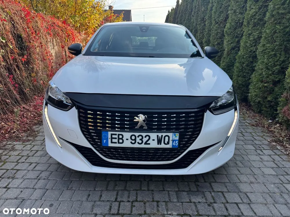 Peugeot 208 2021 photo 2