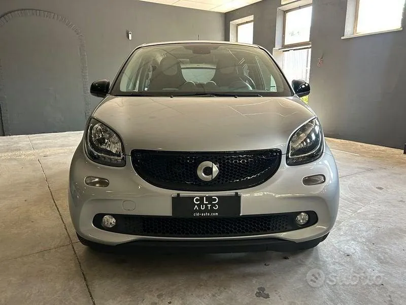 Smart Forfour 2015 photo 2