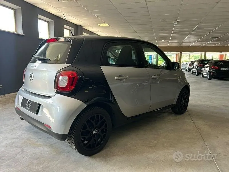Smart Forfour 2015 photo 4