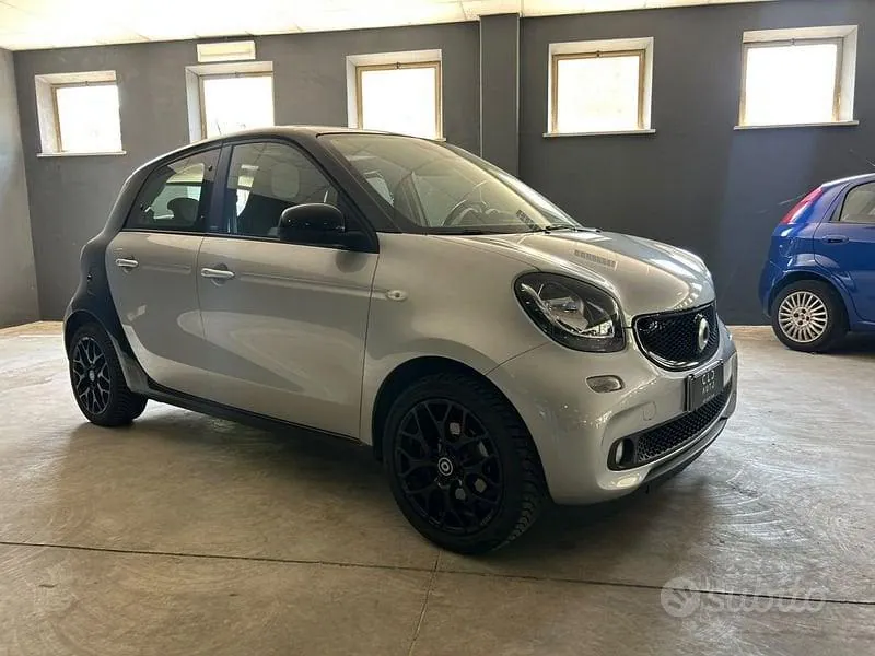 Smart Forfour 2015 photo 3
