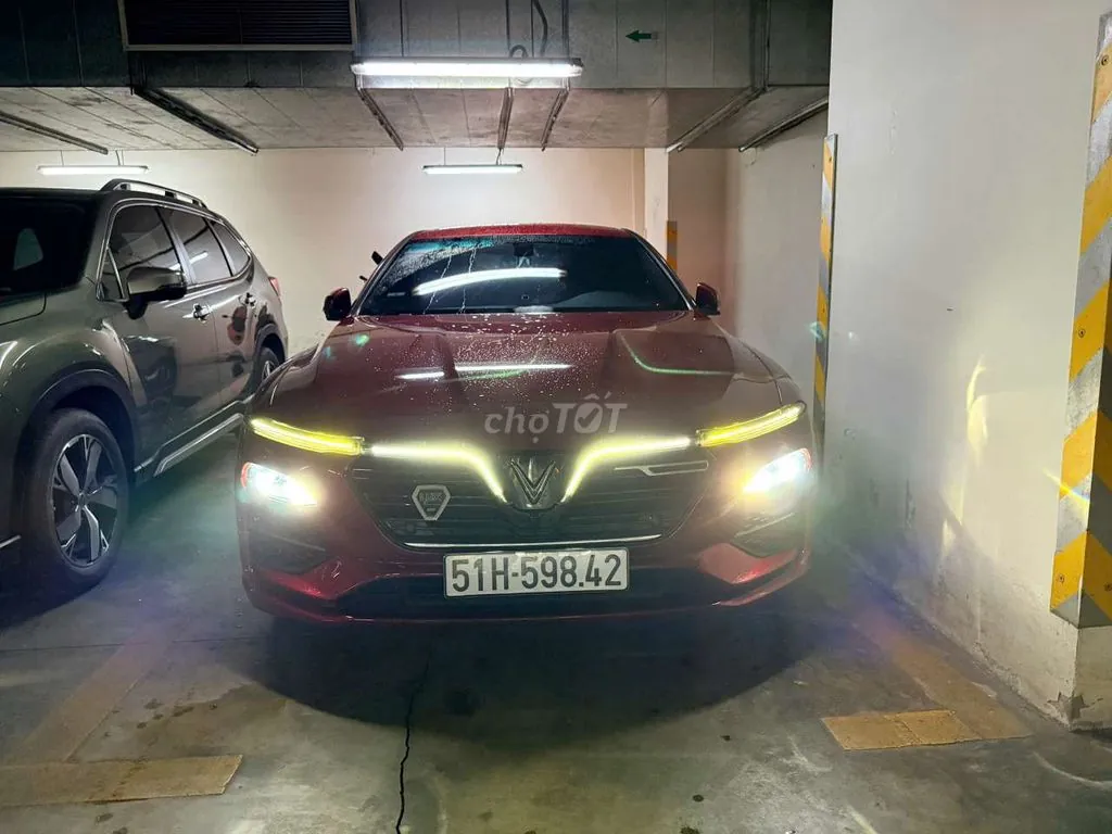 Vinfast Lux A2.0