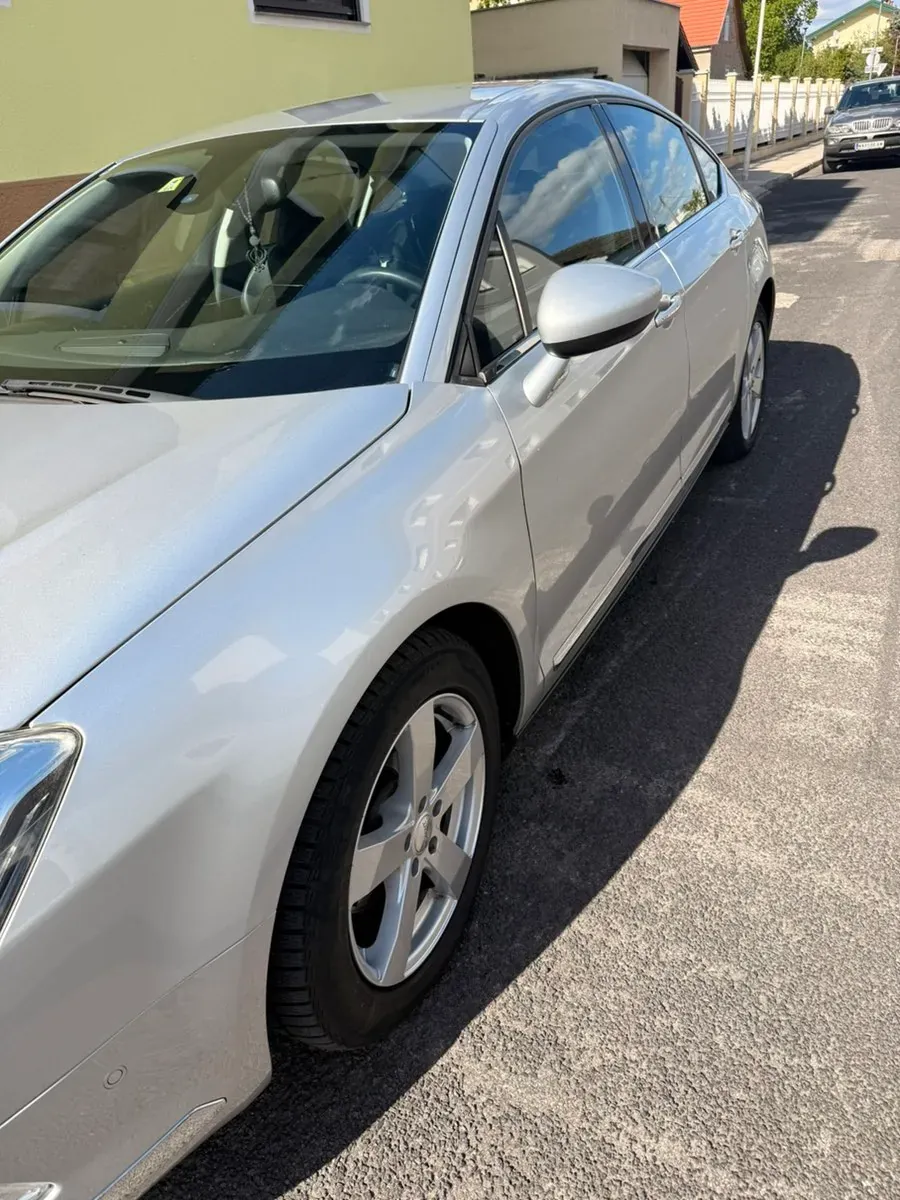 Citroen C5 2012 photo 3