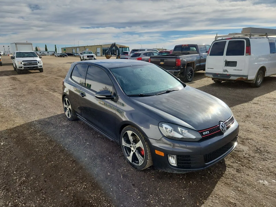 Volkswagen Golf 2013 photo 2