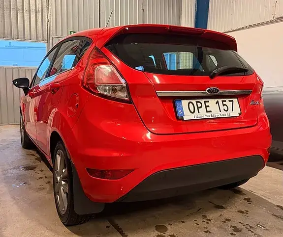 Ford Fiesta 2014 photo 2