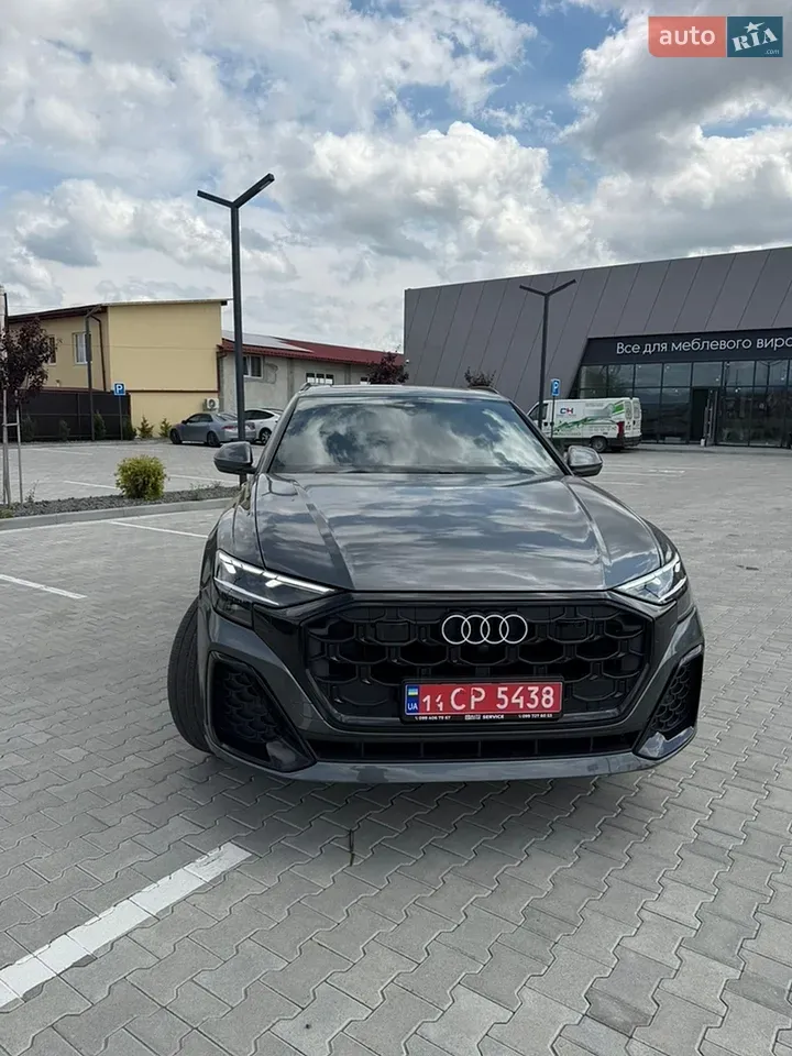 Audi Q8 2021 photo 3