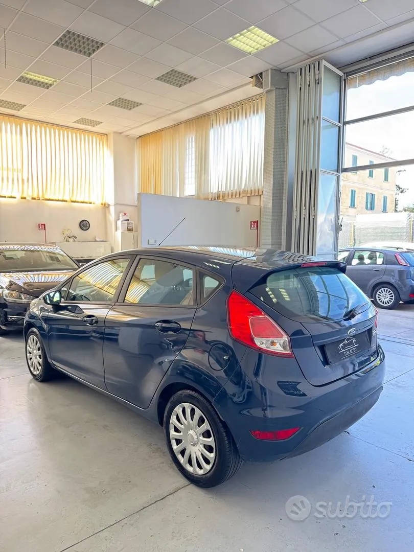 Ford Fiesta 2014 photo 4