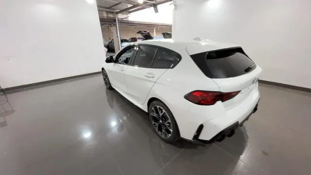 BMW 120D 2024 photo 5