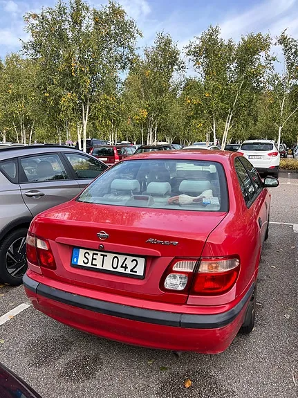 Nissan Almera 2001 photo 4