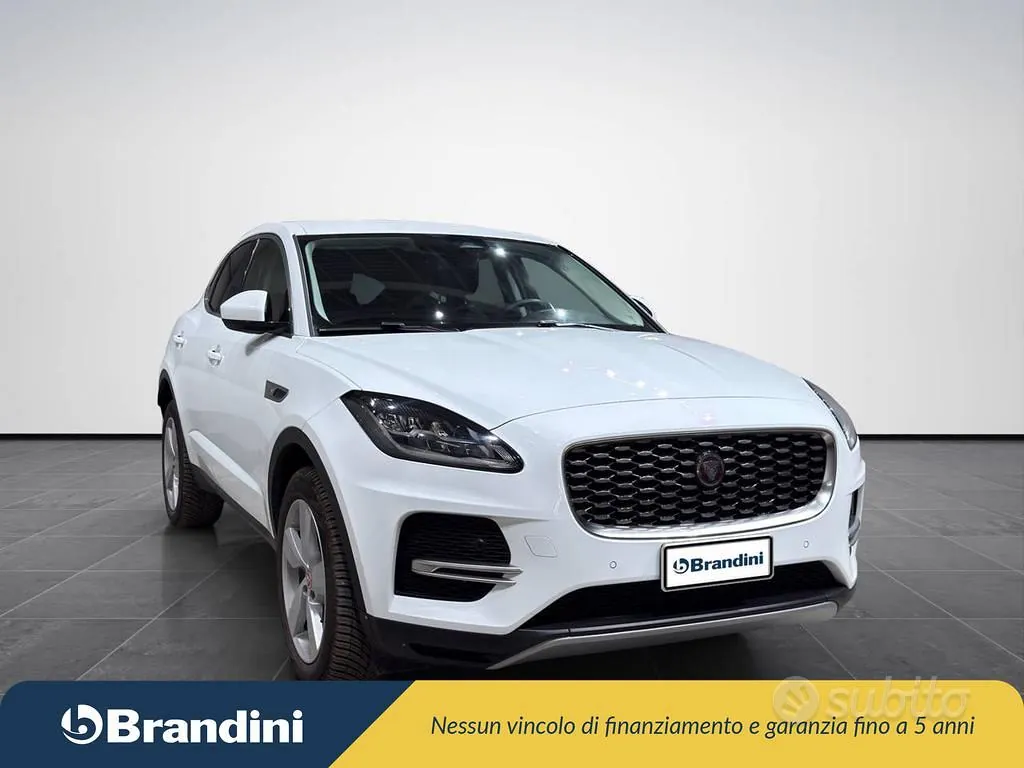 Jaguar E-Pace 2021 photo 4