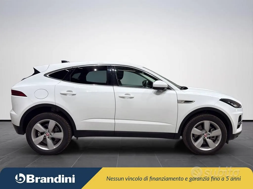 Jaguar E-Pace 2021 photo 5